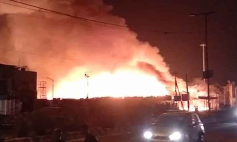 Delhi wedding tent destroyed in massive fire