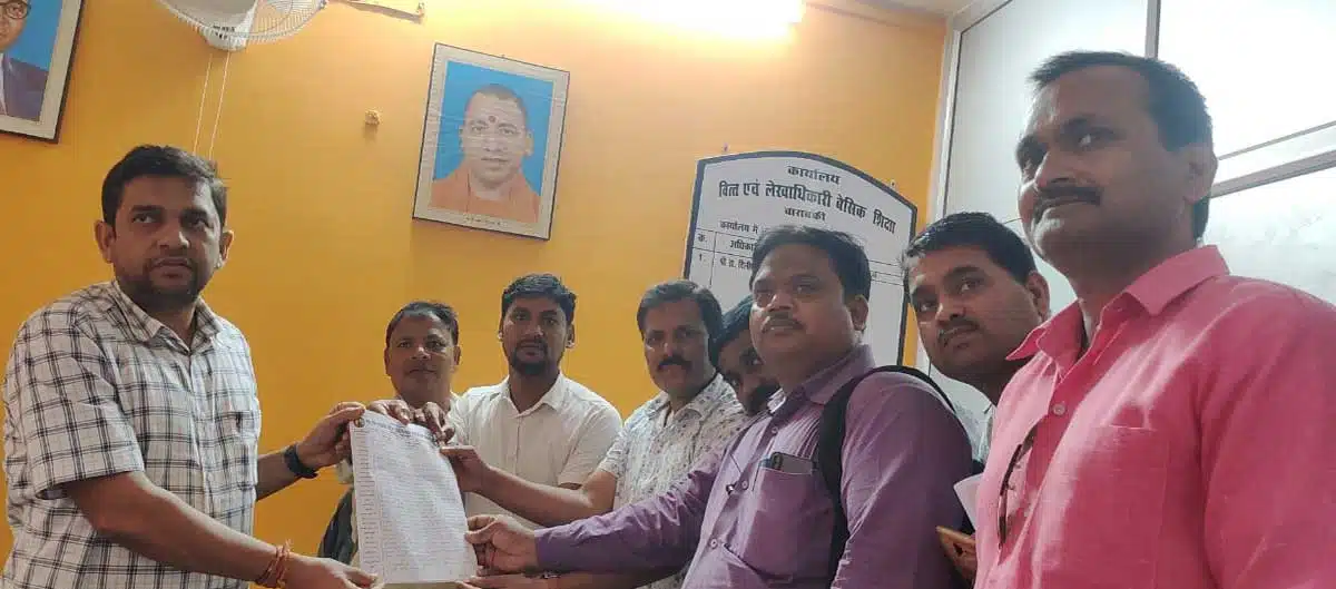 Demand for fixation of pay scale for Barabanki teachers