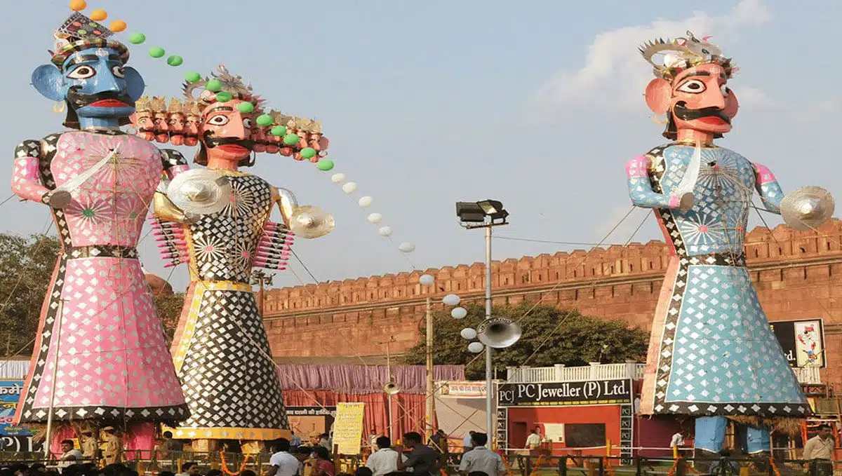 How is Navratri celebrated in different parts of India?