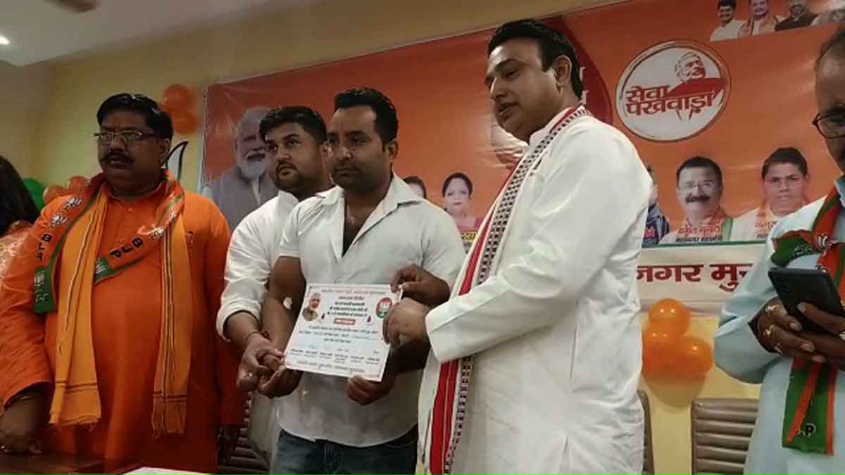 Enthusiasm among MORADABAD BJP workers on PM Modi's birthday