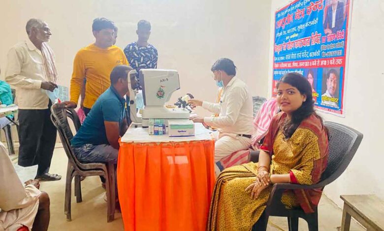 Free eye test awareness camp in Barabanki
