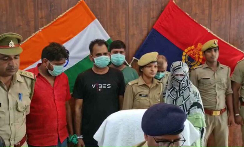 Bulandshahr Honey trap 5 including woman arrested