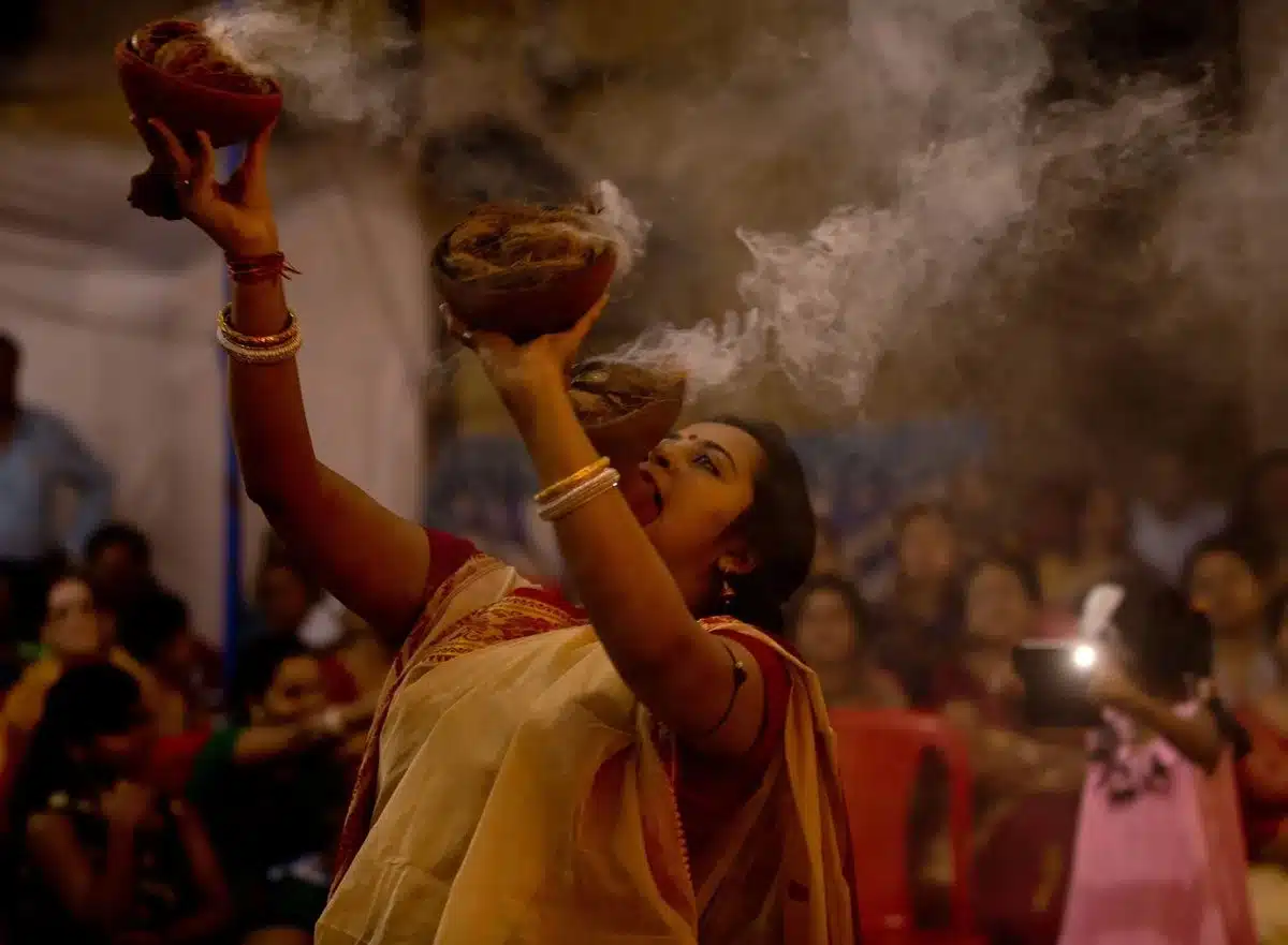 How is Navratri celebrated in different parts of India?