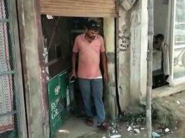 Lakhs including cash stolen in Fatehpur liquor shop