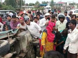Moradabad Truck-tempo collision, 1 dead, many injured