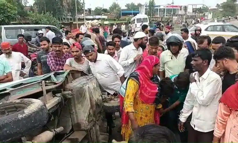 Moradabad Truck-tempo collision, 1 dead, many injured
