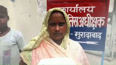 Moradabad poor family is harassed by dabangs