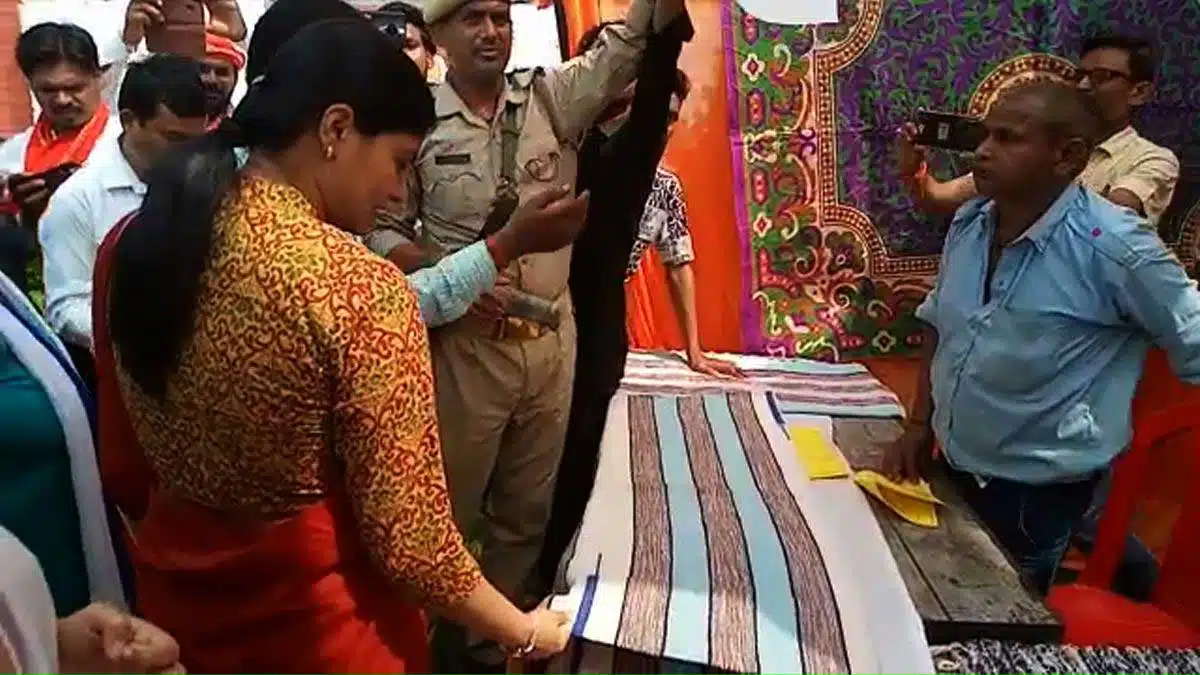 Smt Anupriya Patel inaugurated Vocal for Local in Mirzapur