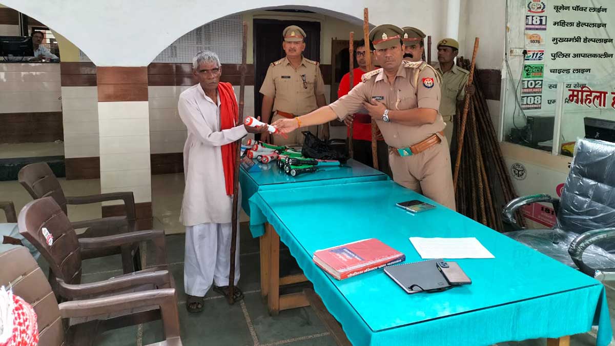Muzaffarnagar village Police became more hi-tech