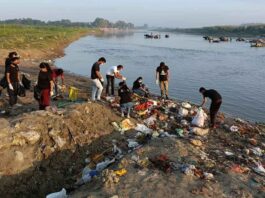 Special cleaning drive on banks of Moradabad Ramganga river