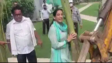 Return of bulldozer in Noida Grand Omaxe Society