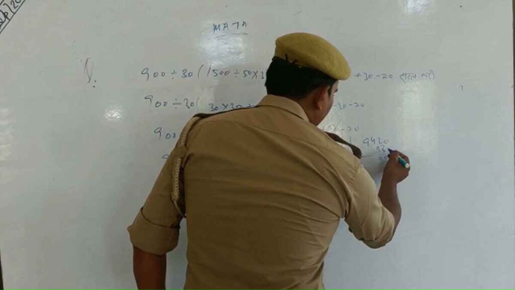 UP Police jawan giving free education to Bijnor children