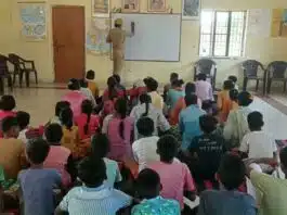 UP Police jawan giving free education to Bijnor children