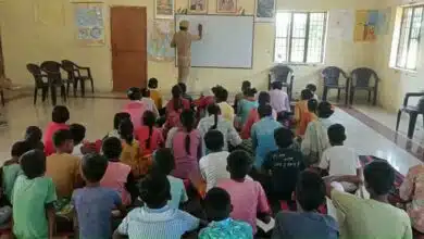UP Police jawan giving free education to Bijnor children
