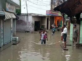 Waterlogging due to rains in Bulandshahr Jahangirabad