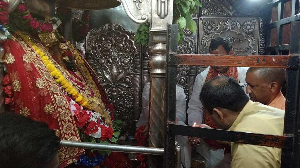 Yogi Adityanath visits Maa Vindhyavasini Devi in ​​Mirzapur