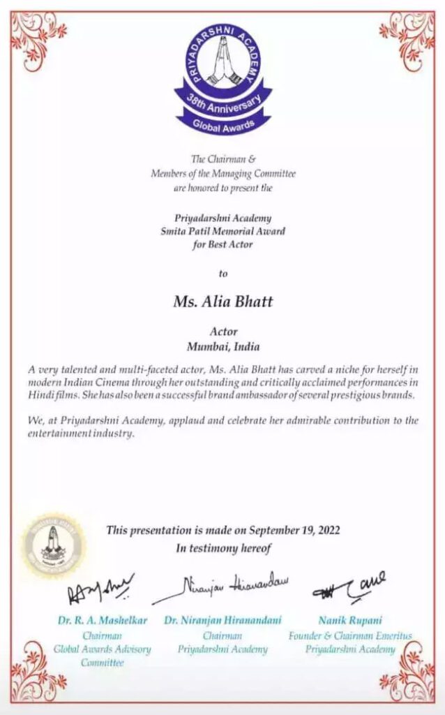 Alia receives Best Actress Award from Priyadarshini Academy