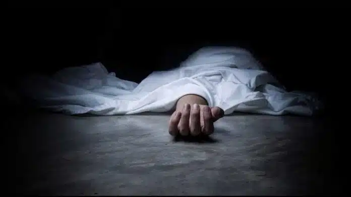 Students dead body found in Bijnor