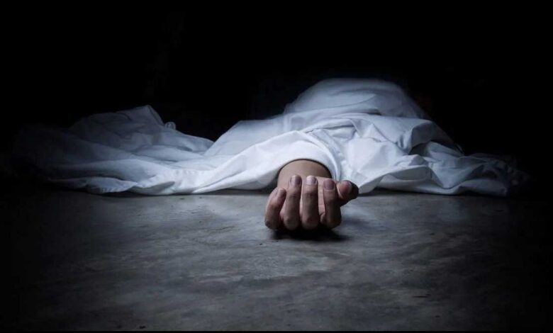 Students dead body found in Bijnor