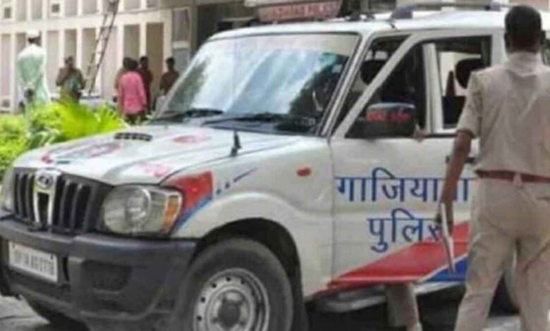 Ghaziabad man suspects girlfriend, killed with axe