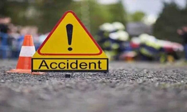 Car collides with divider in Muzaffarnagar, 4 killed