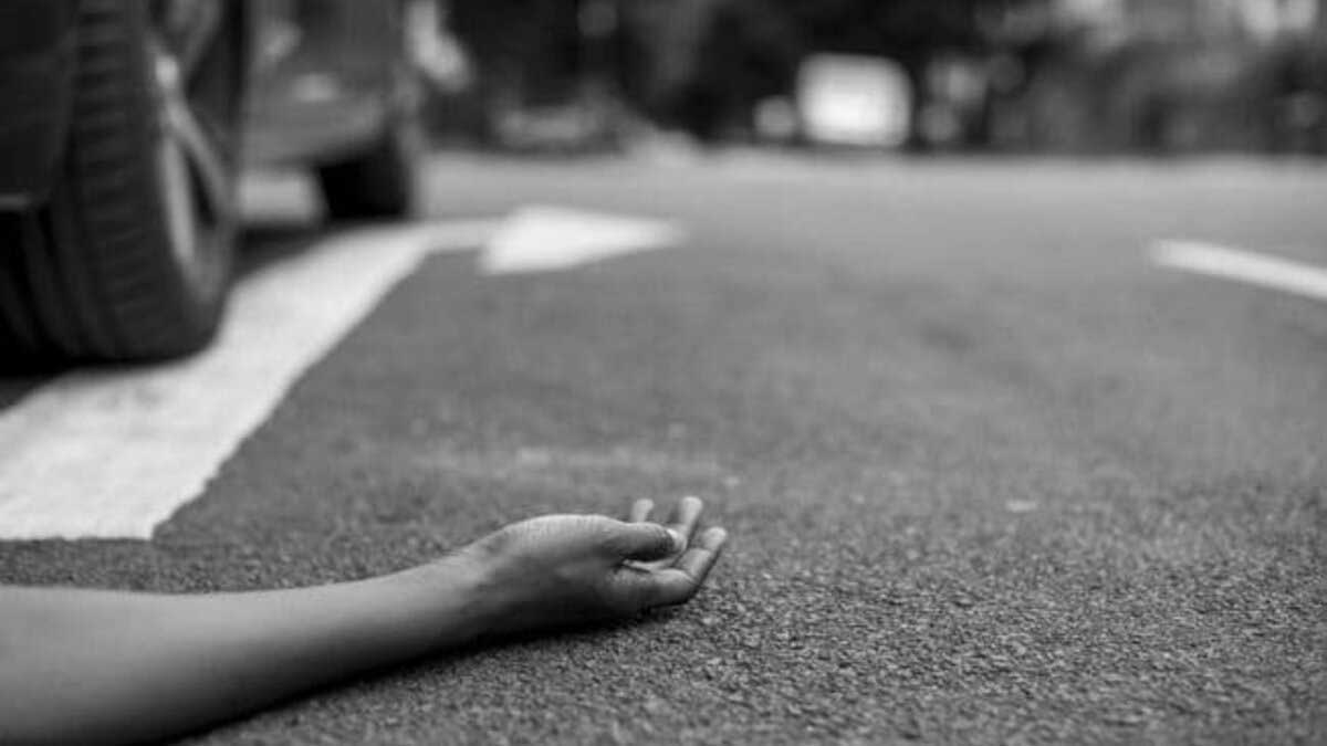 road accident Car collides with divider in Muzaffarnagar, 4 killed