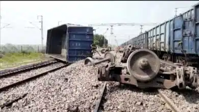 goods train derail at Ramwa station near Fatehpur