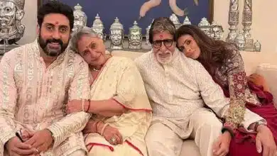 Amitabh will celebrate her 80th birthday with family