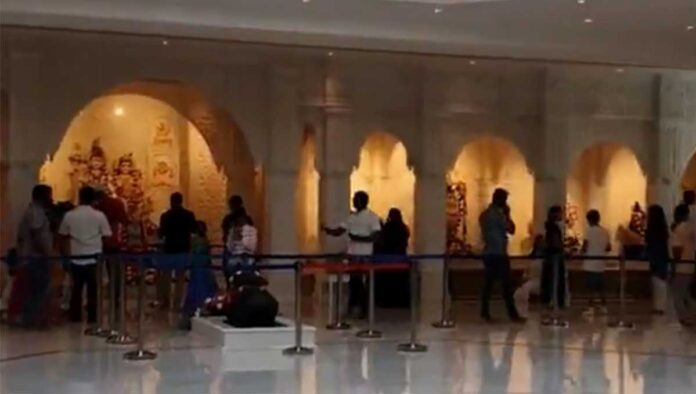 Anand Mahindra shared a video clip of Dubai Hindu temple