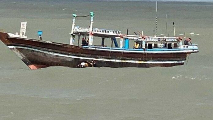 BSF seizes a Pakistani boat from Harami Nala