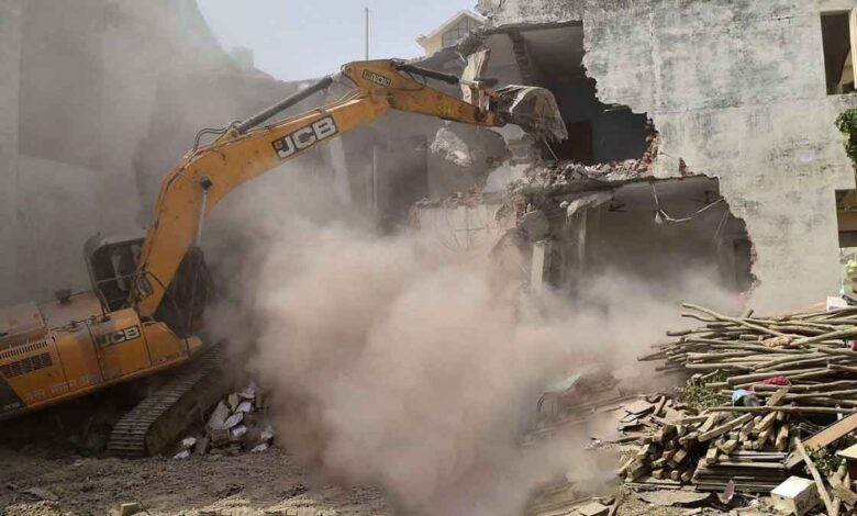 Babas bulldozer will now run in Sultanpur