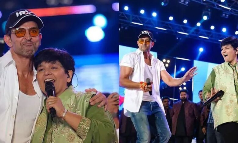 Hrithik performs splendid Garba with Falguni Pathak during Navratri