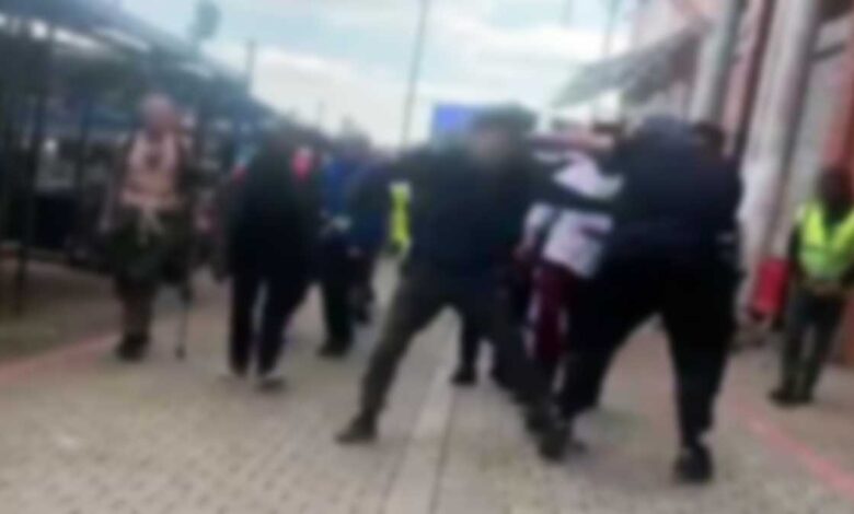 Fight over money transaction in Gajraula