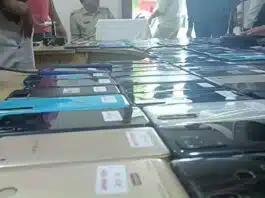 Hamirpur police recovered 175 mobiles and handed to their owners