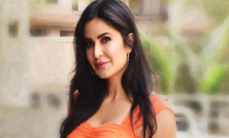 Katrina shares her work experience with Khan's