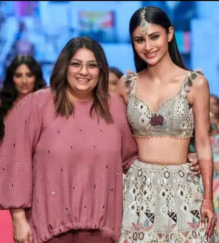 Mouni Roy wins everyone's heart at Lakme Fashion Week