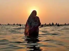 MCD started cleaning the ghats for Chhath