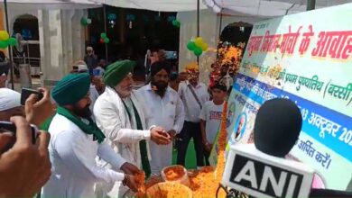 Rakesh Tikait reaches Lakhimpur Kheri