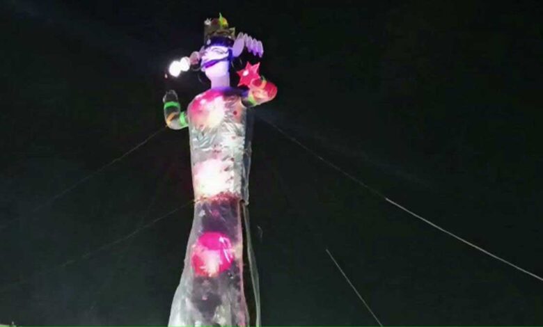Ravana of 100 feet was burnt in Moradabad