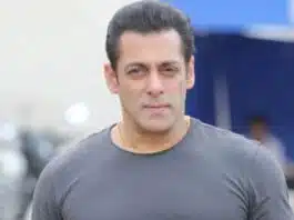 Salmans is back to hosting the 'Weekend Ka Vaar' episode