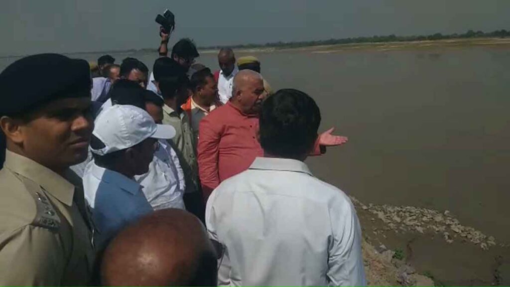 Union Minister visited Hamirpur flood affected areas