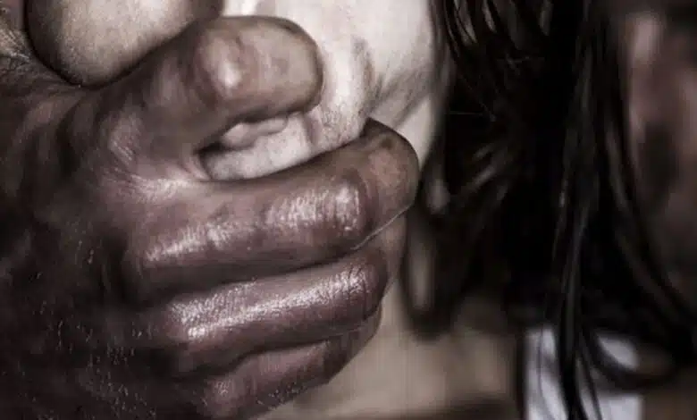 Bihar girl student Gangrape by headmaster with boys