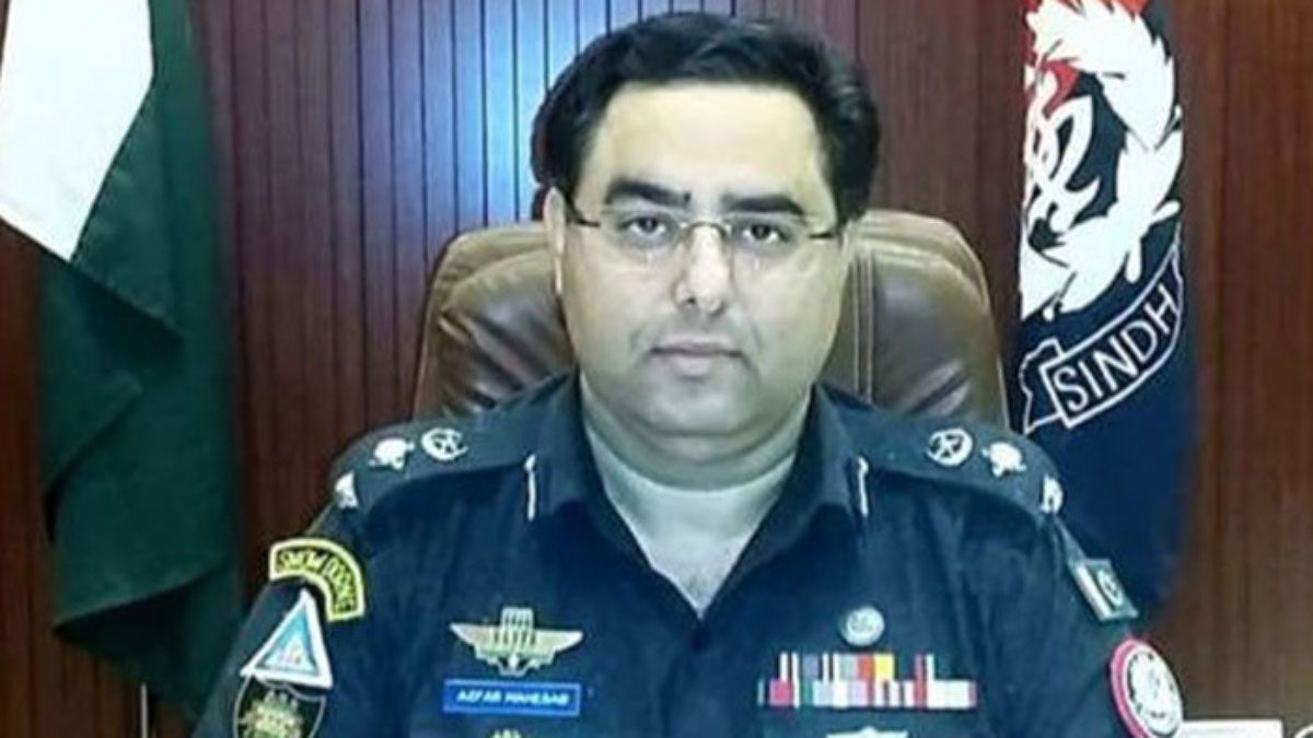 DIG Ghulam Azfar Mahesar Suicide bombers target police truck in Quetta