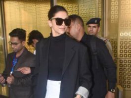 Deepika Padukone was spotted at the Mumbai airport