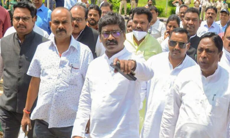 ED summons Hemant Soren in illegal mining case