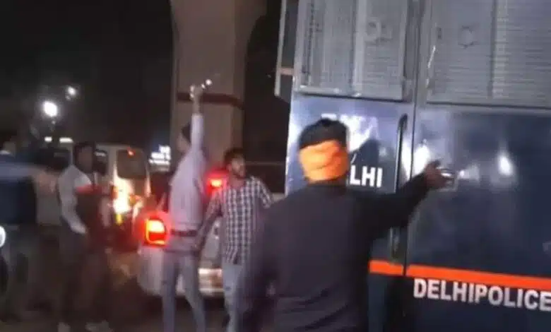 Shraddha Walker murder accused Poonawala's van attacked