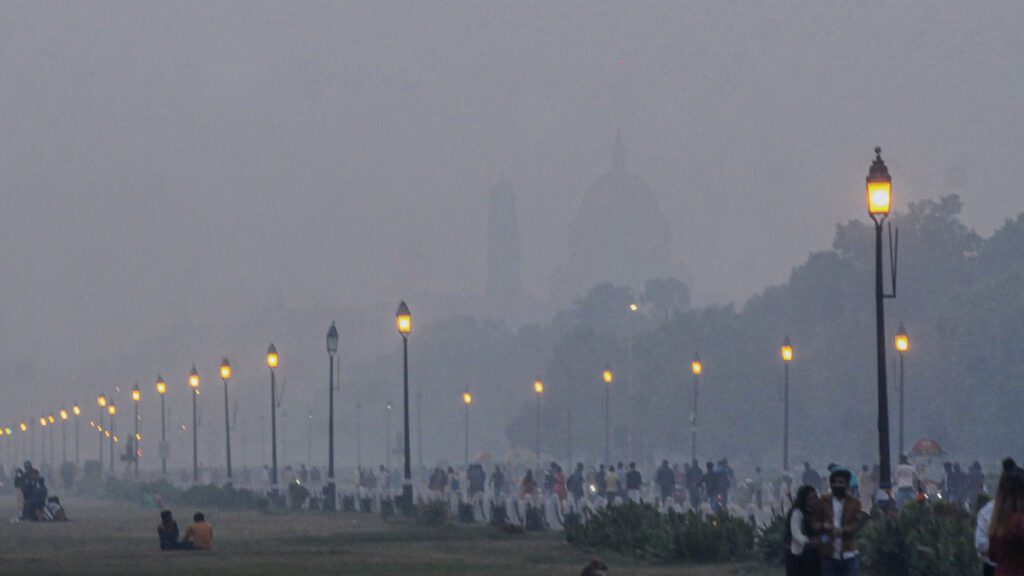 Delhi-NCR continues to increase the havoc of air pollution