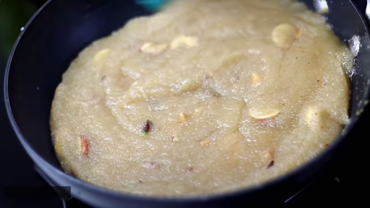 Make Instant suji Halwa Recipe