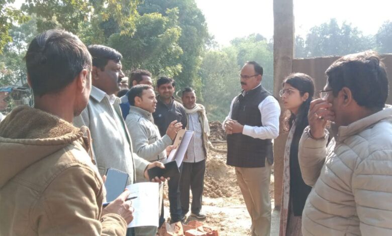 Amethi DM inspected various construction projects