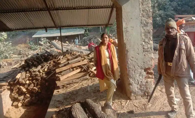 Amethi sub collector did surprise inspection